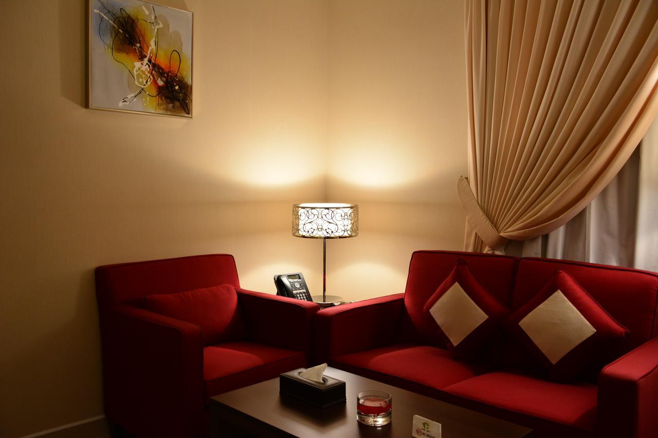 Home Inn Hotel Suites Al Khobar Exteriör bild