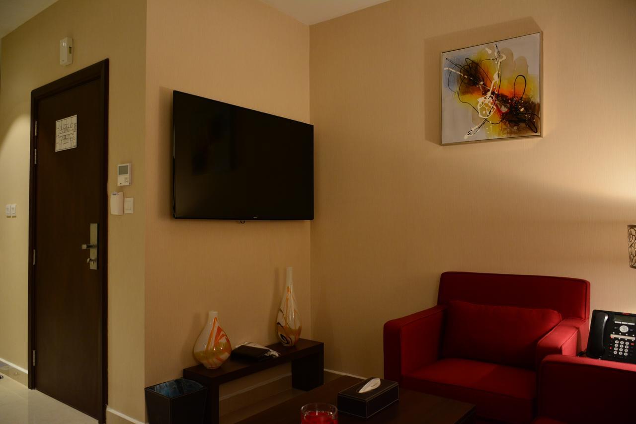 Home Inn Hotel Suites Al Khobar Exteriör bild