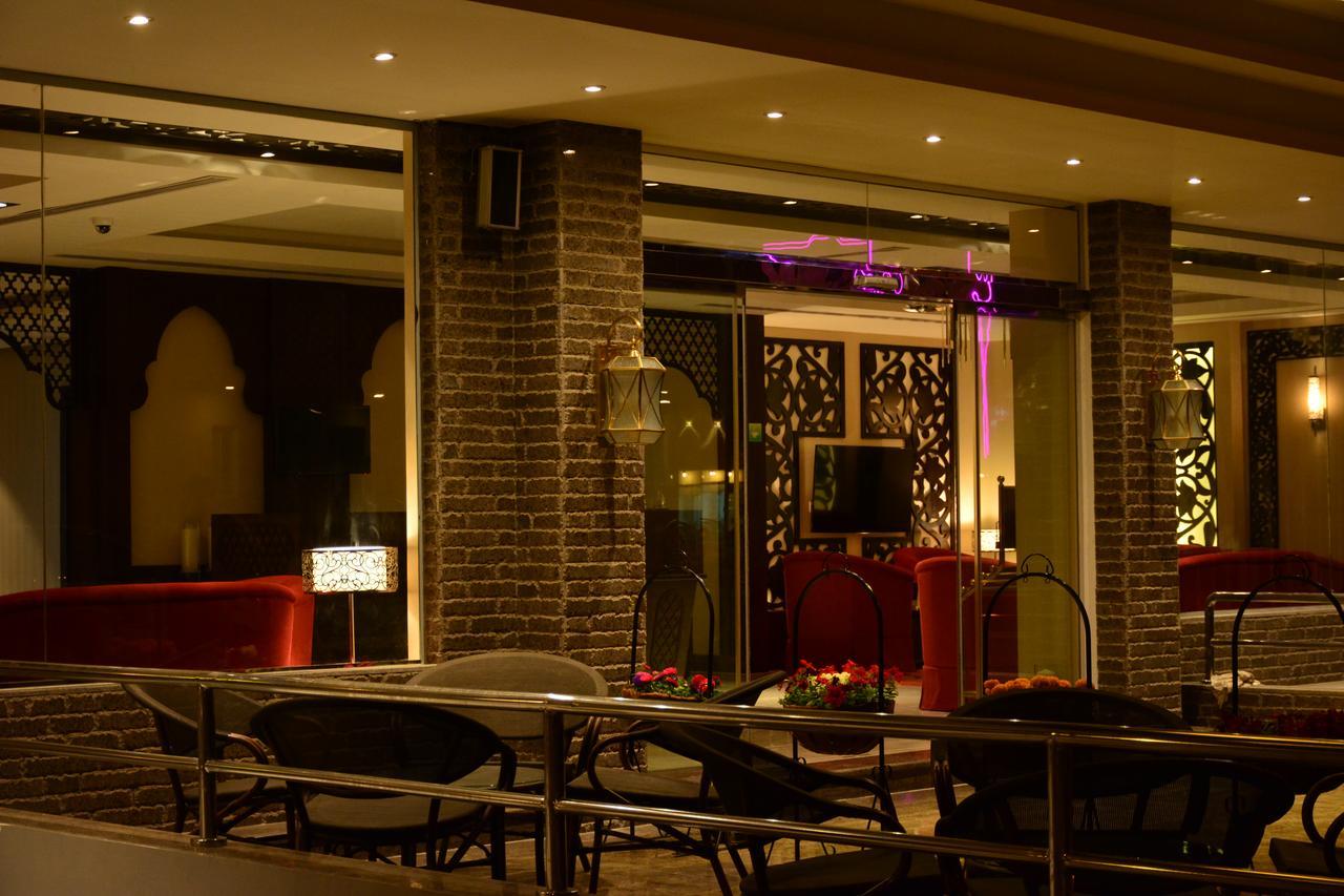 Home Inn Hotel Suites Al Khobar Exteriör bild
