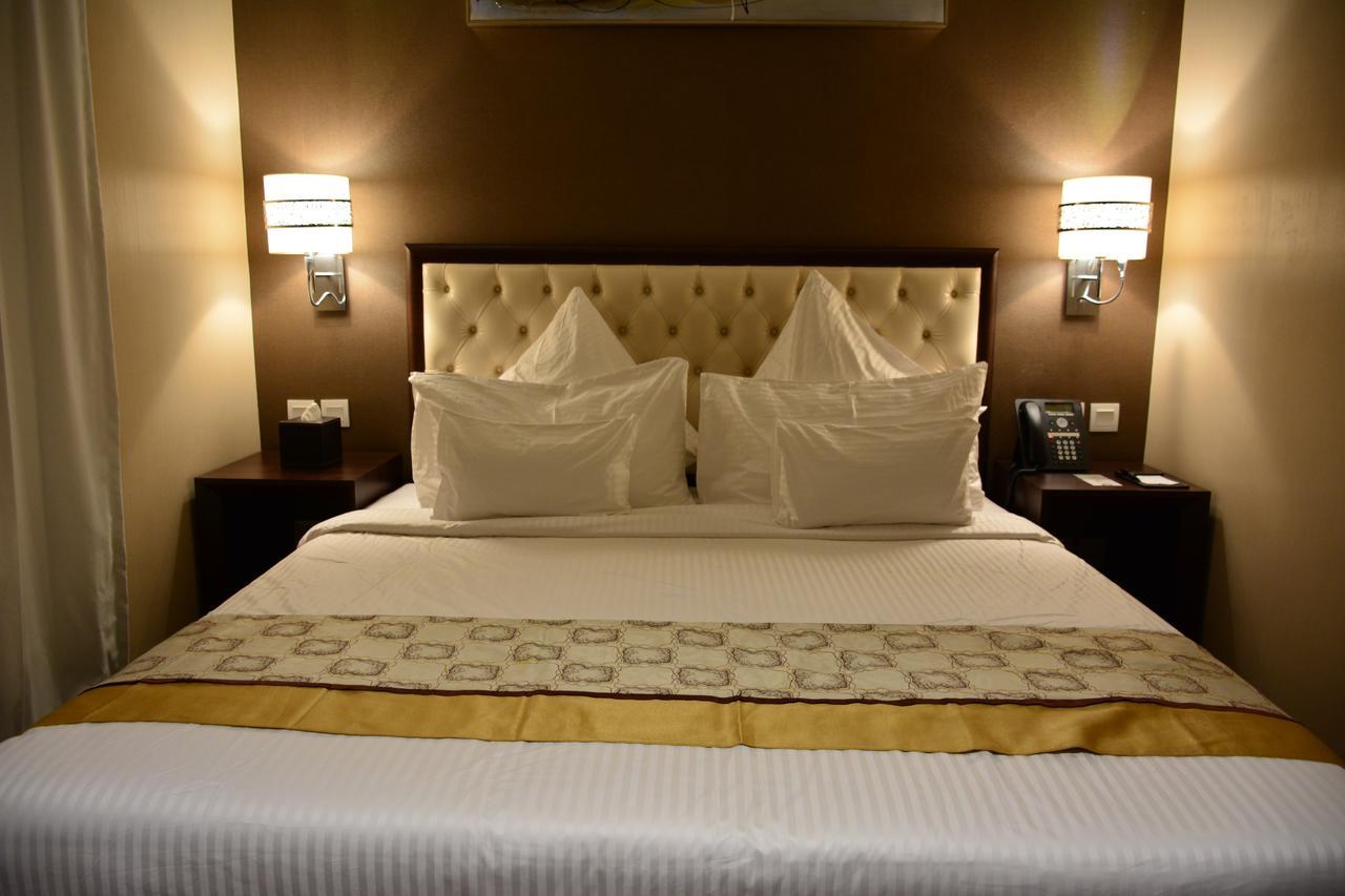 Home Inn Hotel Suites Al Khobar Exteriör bild