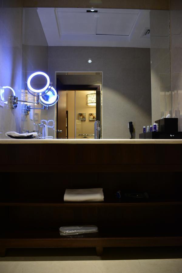 Home Inn Hotel Suites Al Khobar Exteriör bild
