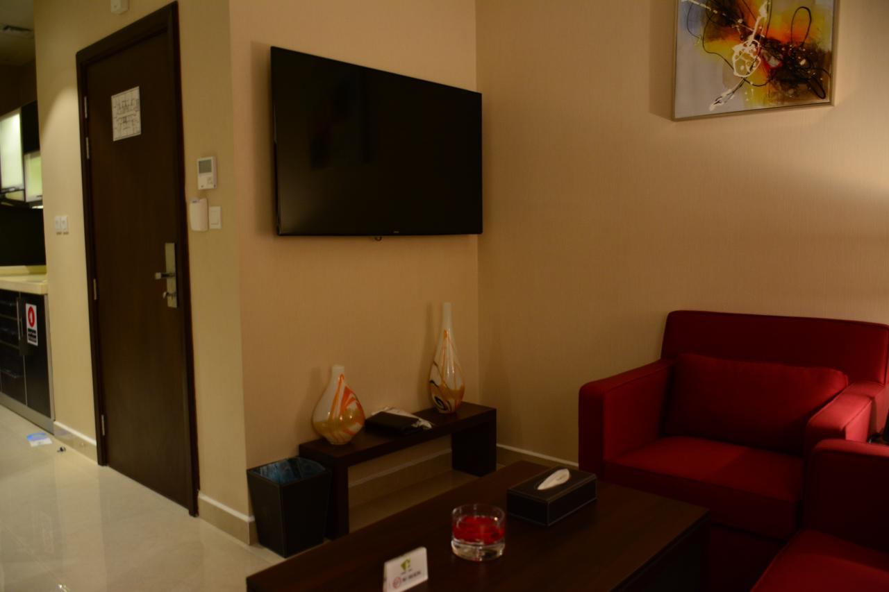 Home Inn Hotel Suites Al Khobar Exteriör bild