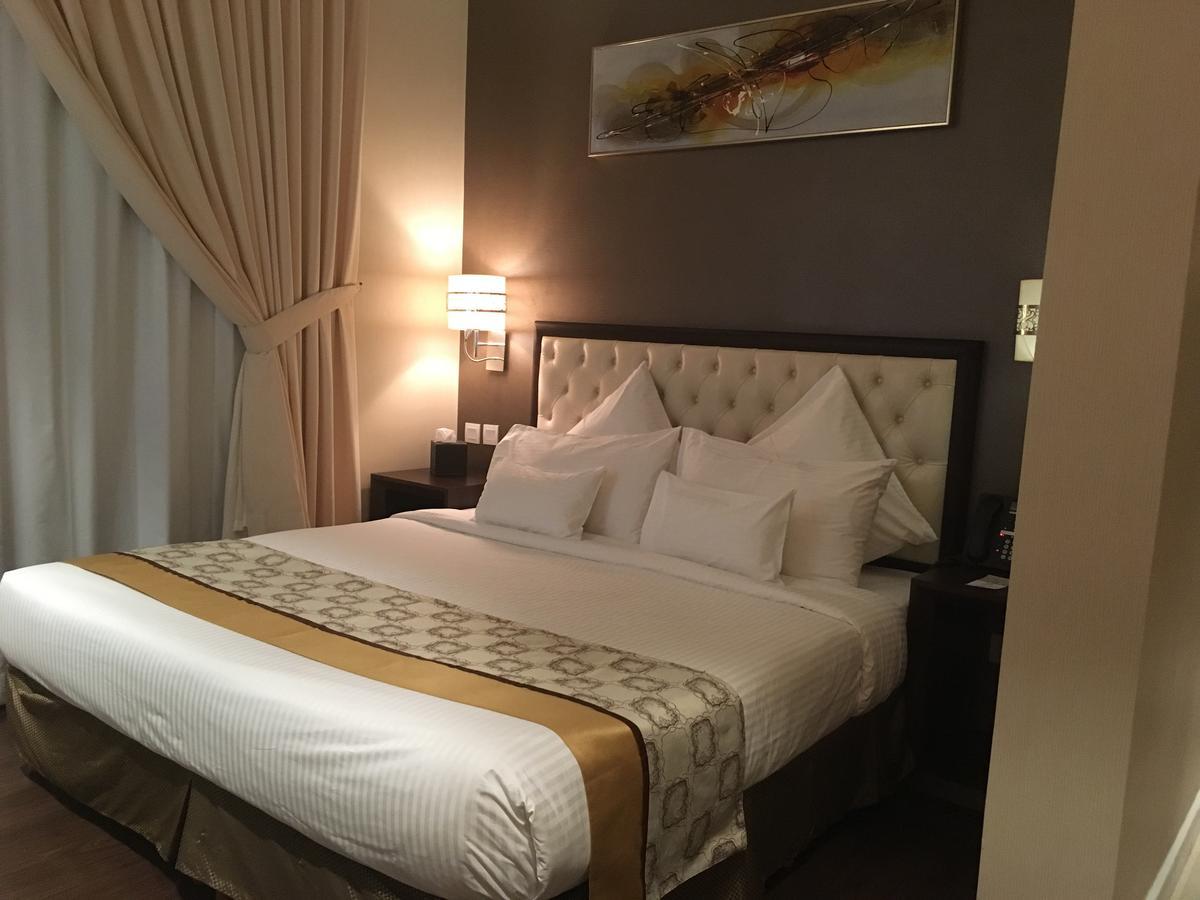 Home Inn Hotel Suites Al Khobar Exteriör bild